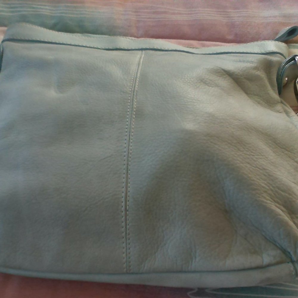 Designer baby blue leather bag, like new - Picture 3 of 6